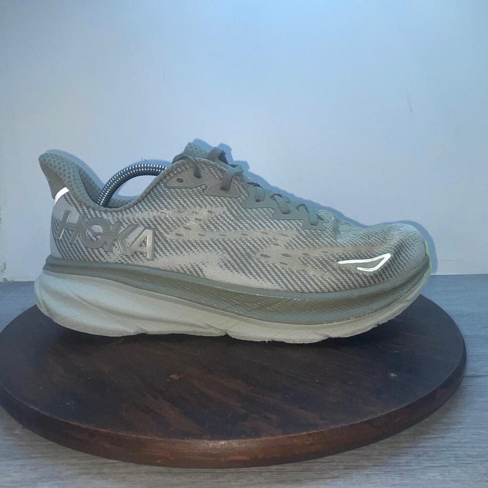Hoka One One Clifton 9 Running Shoes Men Size 10.5 D Gray Green Comfort Sneakers